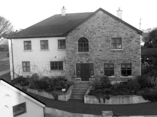 ทางเข้า, Church View House F56H977 in กอร์ทีน