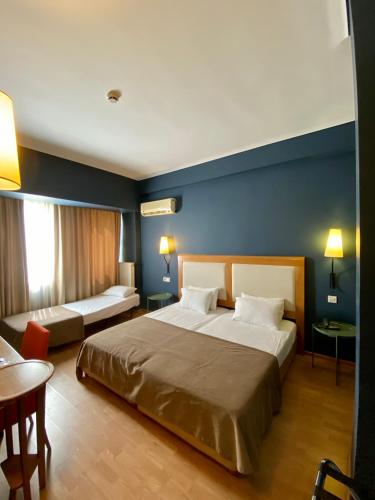 Olympic Hotel - image 9