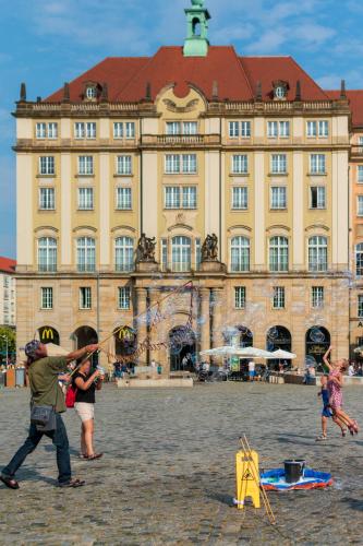 Star G Hotel Premium Dresden - image 5
