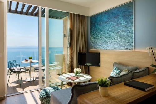 Suite for 2+2 Seaview - Maro Suites