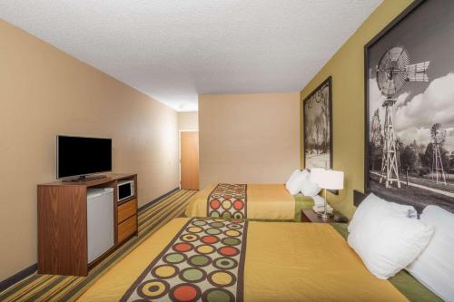 2 double beds