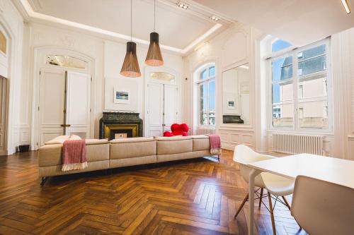 Apartment image 2