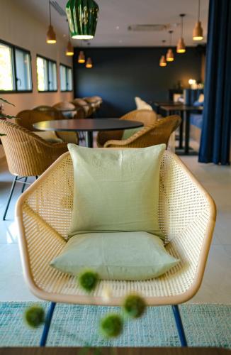 Live Hotels Bordeaux Lac - image 7