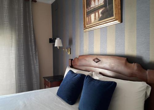 Hotel Noucentista - image 7