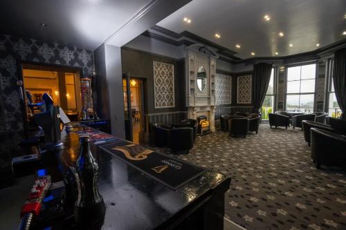 บริการและสิ่งอำนวยความสะดวก, The Carlton Hotel in ฟอล์คเคสตัน