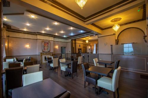 ห้องอาหาร, The Carlton Hotel in ฟอล์คเคสตัน