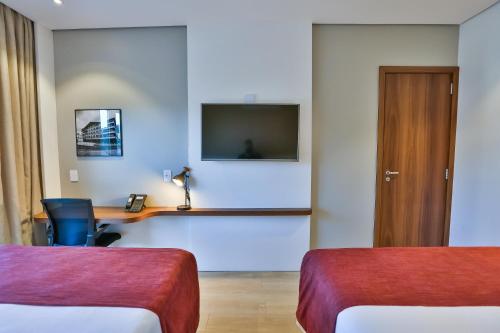 268461635 Quality Hotel Blumenau