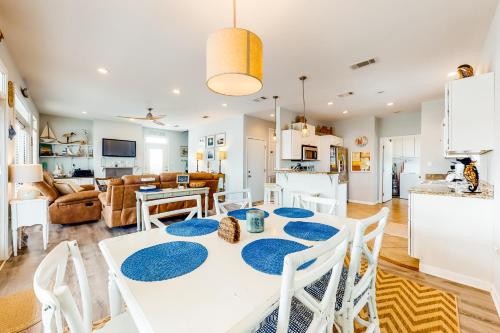 Lazy Daze Beach House - main image