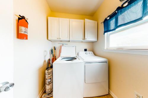 Lazy Daze Beach House - image 5