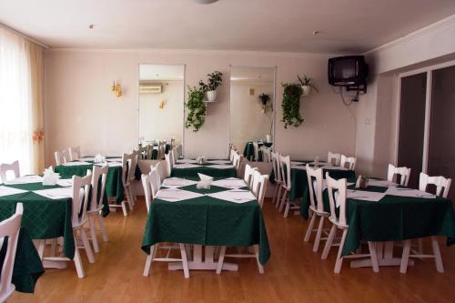 Kyiv Hotel - image 6
