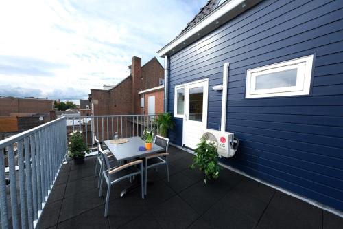  Fantastic 90m2 Two-Bedroom Apartment with Terrace - WA7B in Tiel