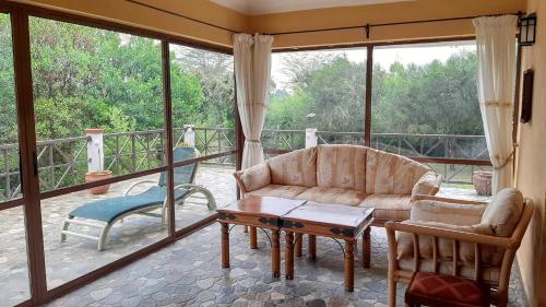 陽台/露台, Kwezi Cottage at The Great Rift Valley Lodge & Golf Resort Naivasha in 奈瓦沙