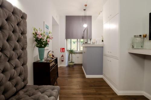 Eighty Four Rooms 4
