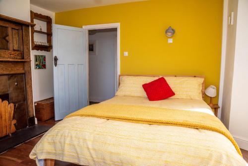 Western Watch - Sea Views Pets Accepted Sleeps 6 - main image