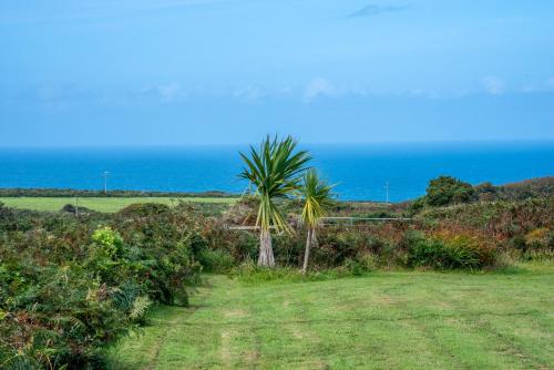 Finest Retreats - Western Watch - Sea Views, Pets Accepted, Sleeps 6