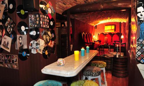 Westenra Arms Hotel - image 11