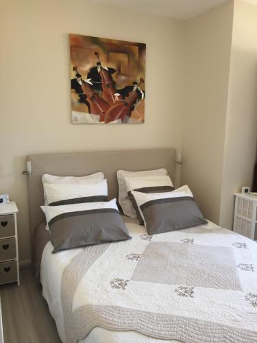 La Roseraie résidence près de Vichy chambre d'hôte Saint-Rémy-en-Rollat