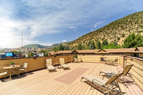 ระเบียง/ชานเรือน, เกลนวู้ด สปริง อินน์ (Glenwood Springs Inn) in เกลนวูดสปริงส์ (CO)