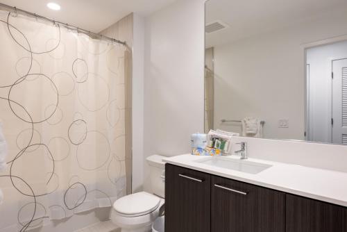 2 bedrooms, 3 beds