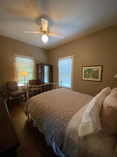 Inn On The River in Glen Rose, USA