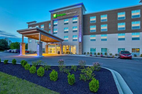 Holiday Inn Express & Suites - Lexington W - Versailles, an IHG Hotel in Versailles, USA