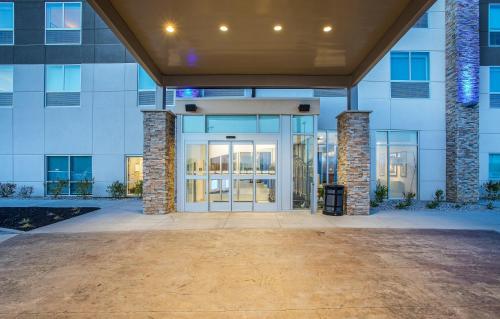 Holiday Inn Express & Suites - Lexington W - Versailles, an IHG Hotel in Versailles, USA