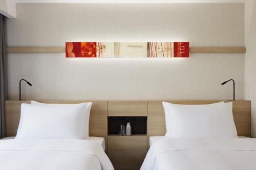 Specialty Suite with Sofa Bed and Kitchen image 3
