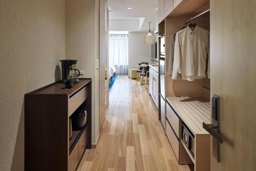 Studio with Sofa Bed and Kitchen image 3