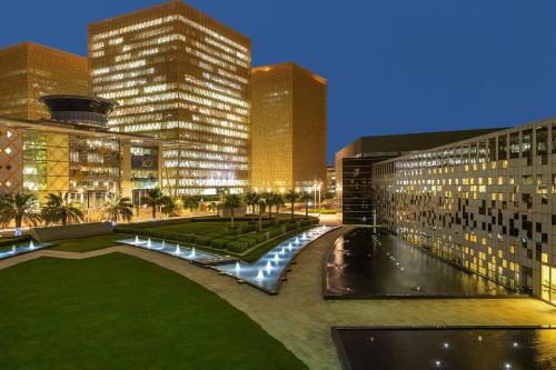 Exterior view, Crowne Plaza Riyadh RDC Hotel & Convention near Tahlia Street