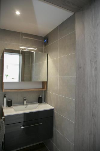 ห้องน้ำ, Panorama & Vino apartman in ซิคลิเกท