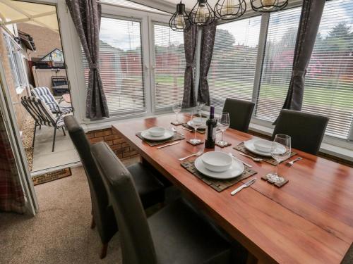 Ground floor flat - image 12