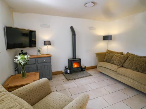 Foxstones Cottage - image 3