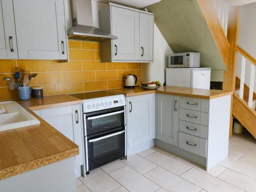 Foxstones Cottage - image 13