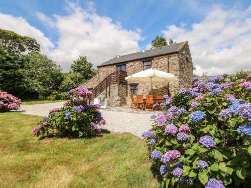 2 Pencoose Barns, , Cornwall