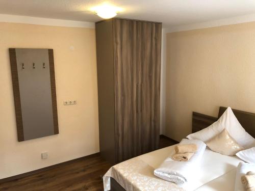 Deluxe Double Room with Shower