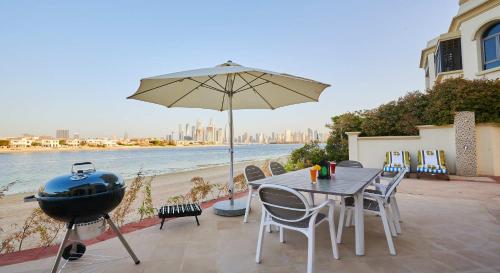 Rose Dream - 5 Bedrooms Palm Villa on the beach with private pool Dubai 