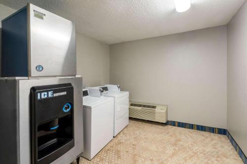 Baymont by Wyndham Tupelo - image 3