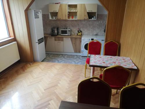 Casa BUCUR - image 2