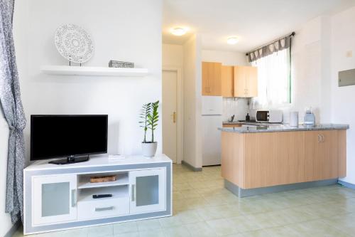 Parque Don José with heated pool and wifi - image 10