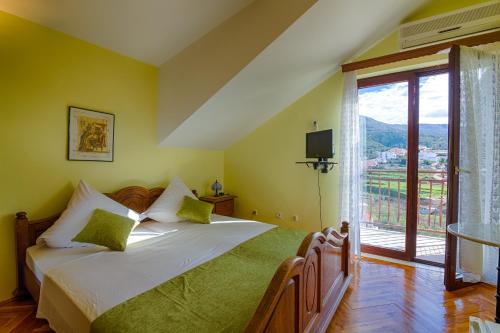 Bed & Breakfast Senator Room Type - Double Room with Balcony