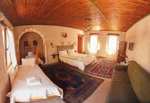 Angel Cave Suite - image 9