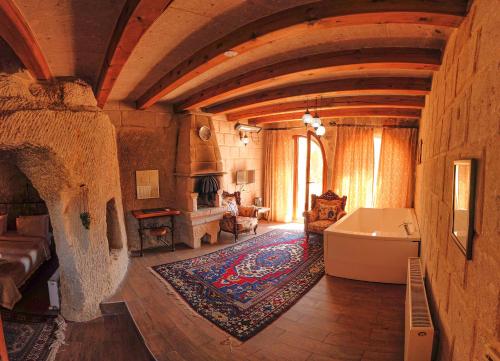 Angel Cave Suite - image 2