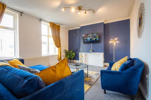 Budget Contractor Dig - 4 Bedrooms Near M5, West Bromwich, West Midlands