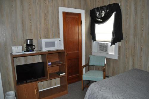 K's Motel & Cottages - image 4