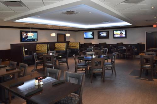 Holiday Inn Canton (Belden Village)