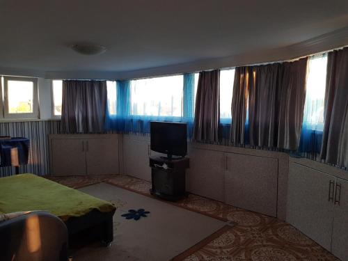 Apartment on Demenchuka 19