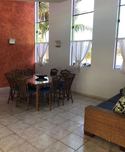 Casa Familia, 10 lugares, Piscina, Prox Praia Pernambuco, Guaruja in Jardim Acapulco
