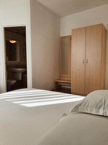 Sophia Guesthouse - image 6
