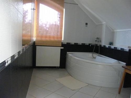 Klára Apartmanház - image 5