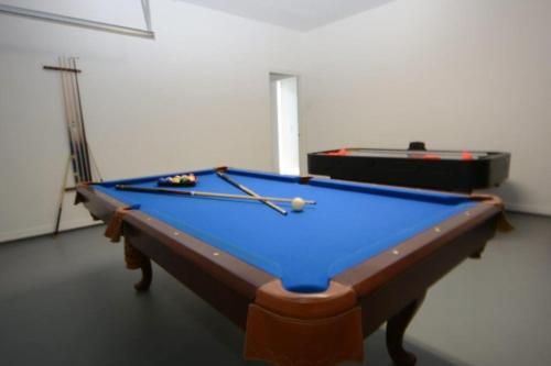 85970 4-Bed-Outdoor Spa! Games Room! Near Disney! - image 8